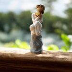 WTU8002 | Willow Tree with mini urn