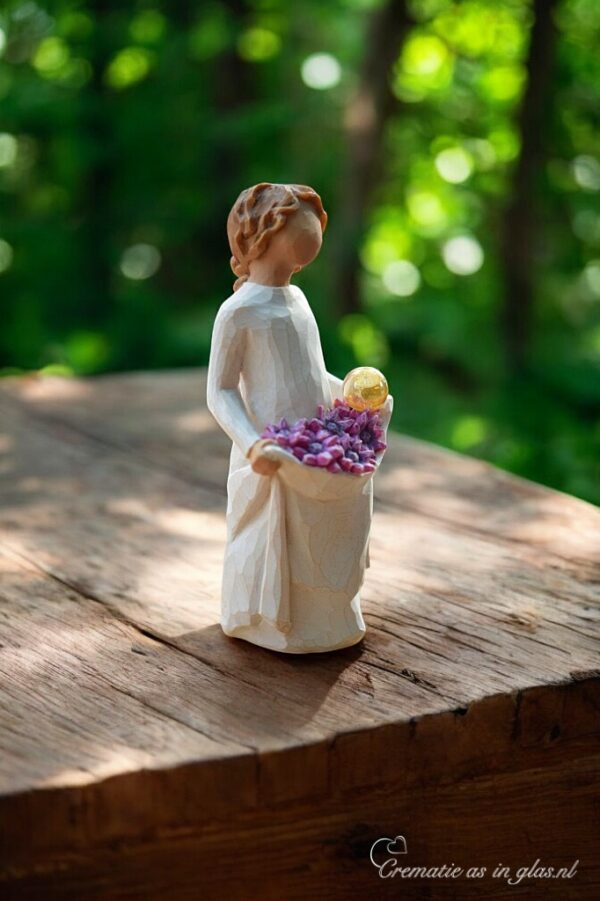 WTU8007 | Willow Tree met mini urn
