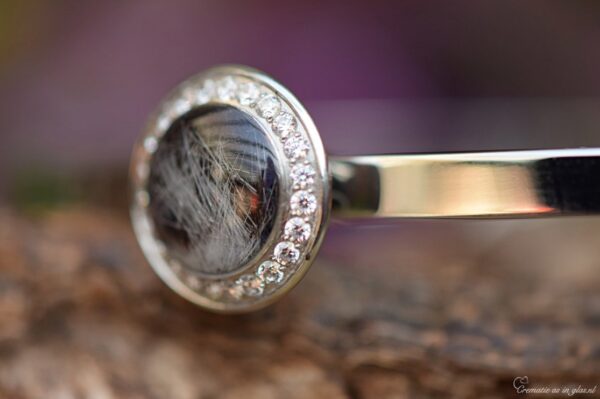 DSA3008 | Commemorate women's bracelet with cremation ashes - Image 3