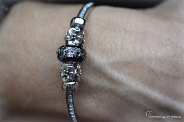 DSA3003 | Commemorate women's bracelet with cremation ashes - Image 3