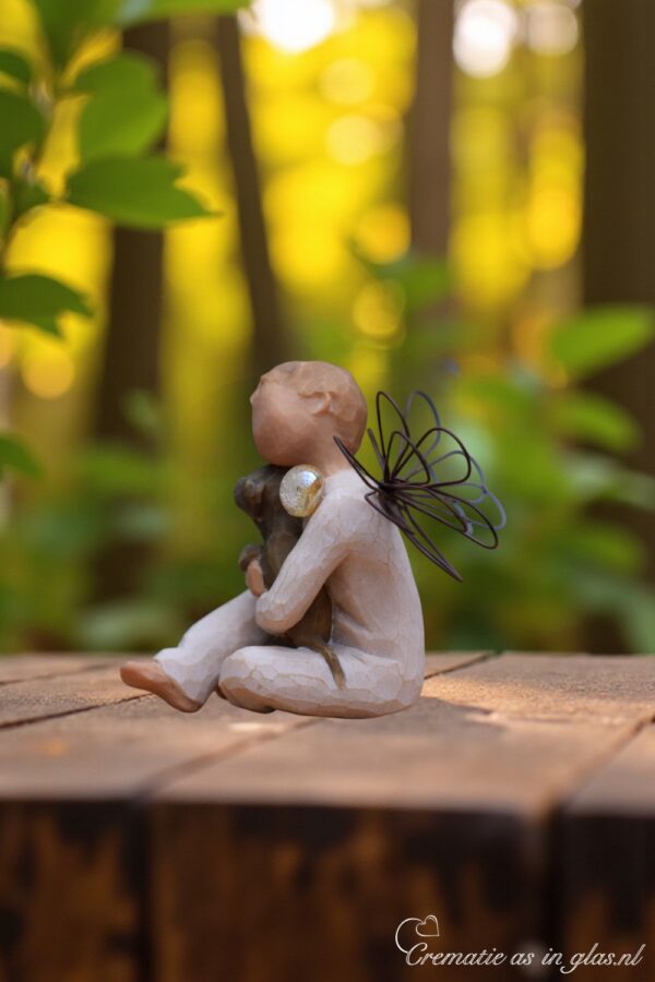 WTU8039 | Willow Tree met mini urn – Image 4