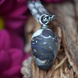 Heren gedenkhanger van mat glas met grijs-bruine